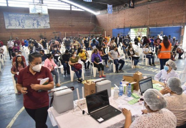 SALUD INDICA QUE 33% DE LA POBLACIÓN OBJETIVO YA TIENE DOS DOSIS CONTRA EL COVID-19