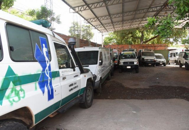 REPUNTAN PEDIDOS DE AMBULANCIA Y CAMAS DE TERAPIA NO COVID A SEME